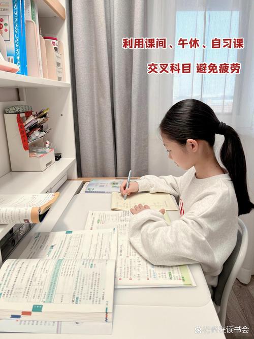 如何快速提升写作效率，这款一触即发的写作助手神器值得尝试吗？